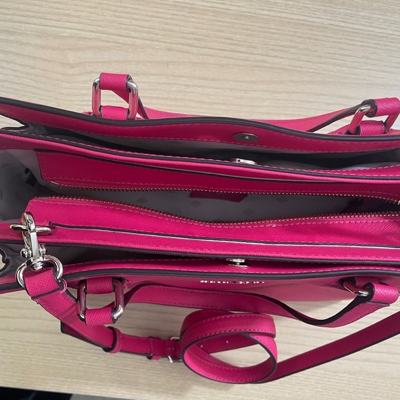 Beautiful Kate Spade Reese satchel. - Picture 5 of 11